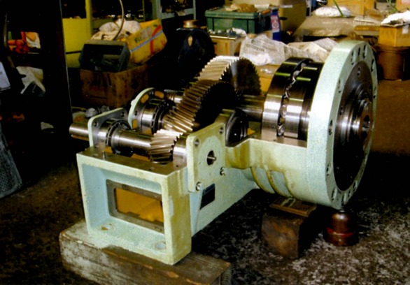 減速機（押出し機用）